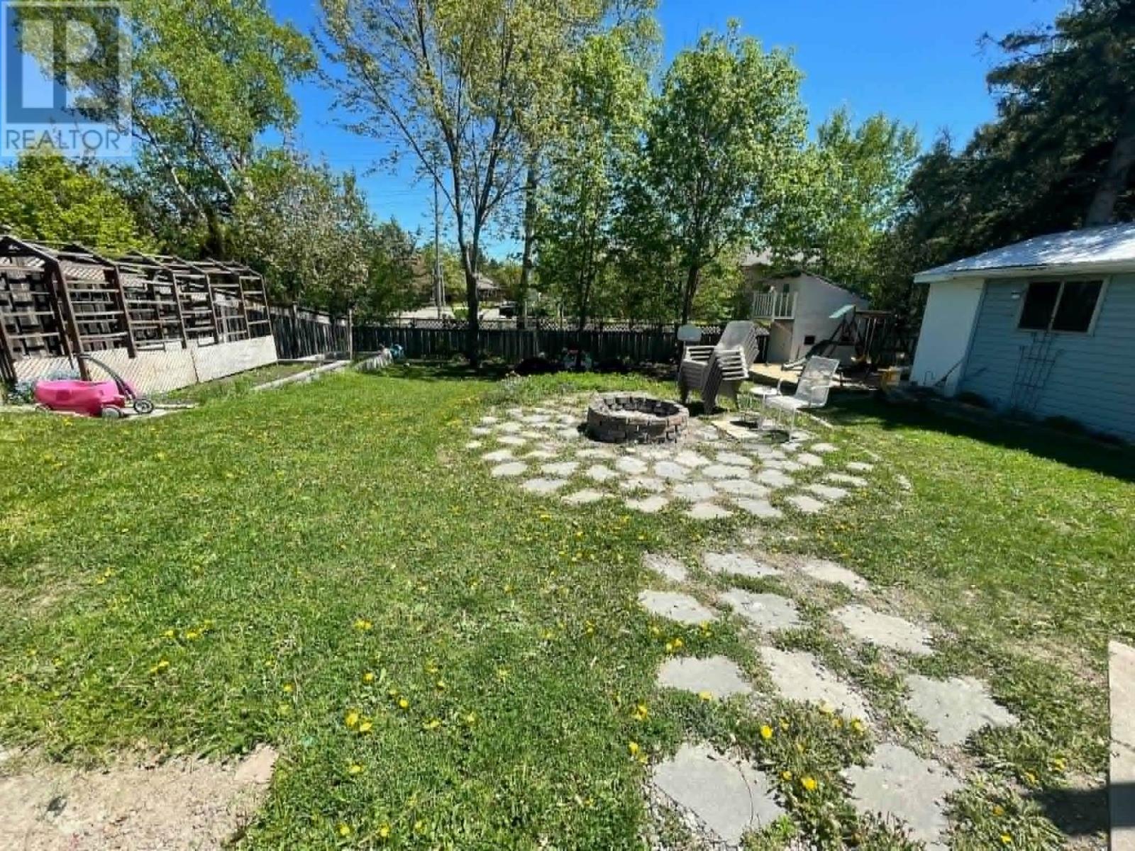 132 Parkland CRES - 30