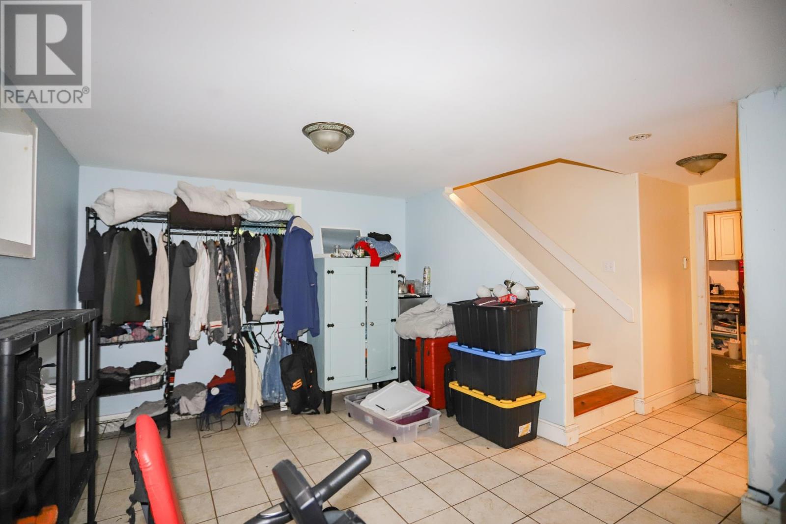 3093 Sixth ST - 40