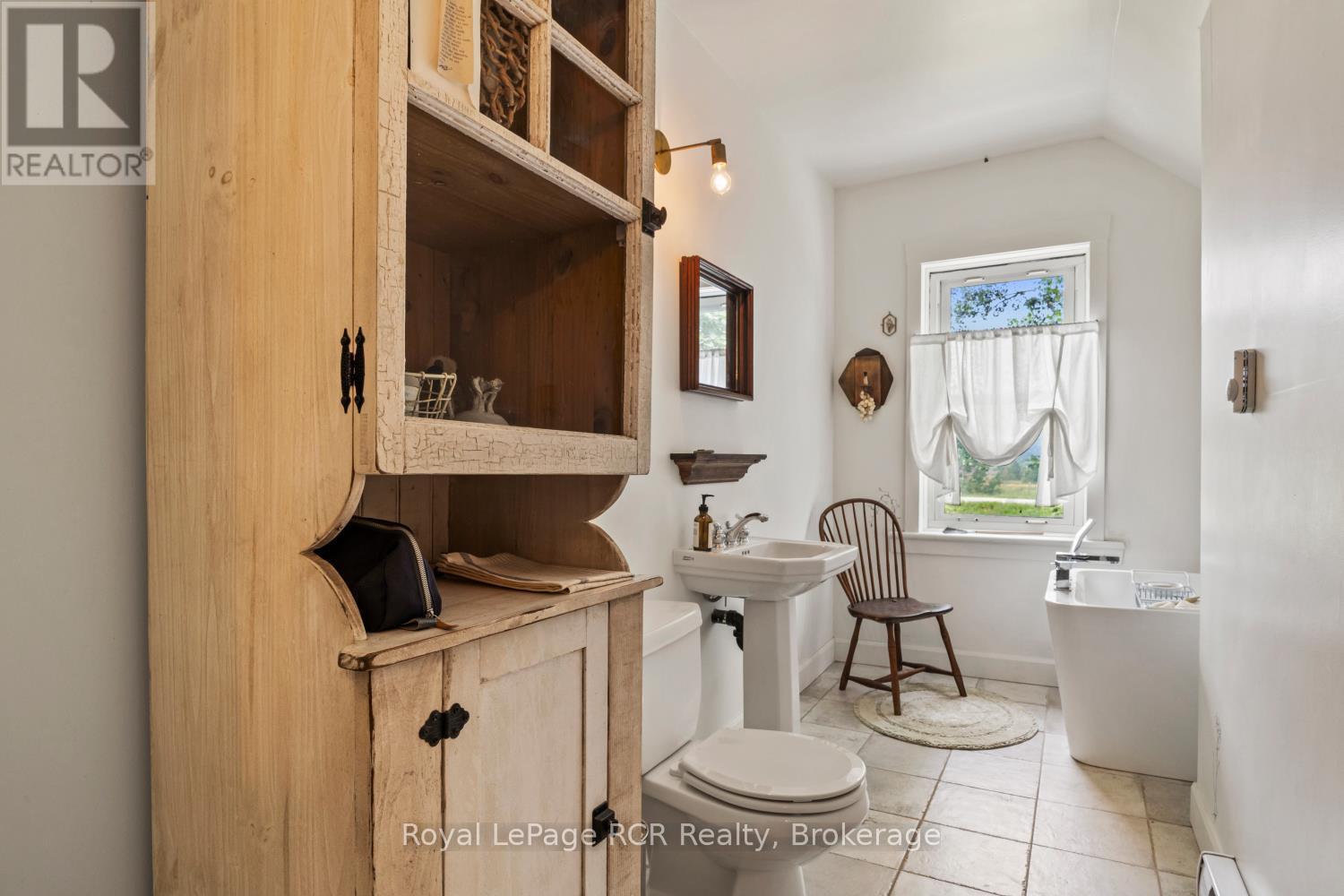 14547 BRUCE ROAD 10 - 16