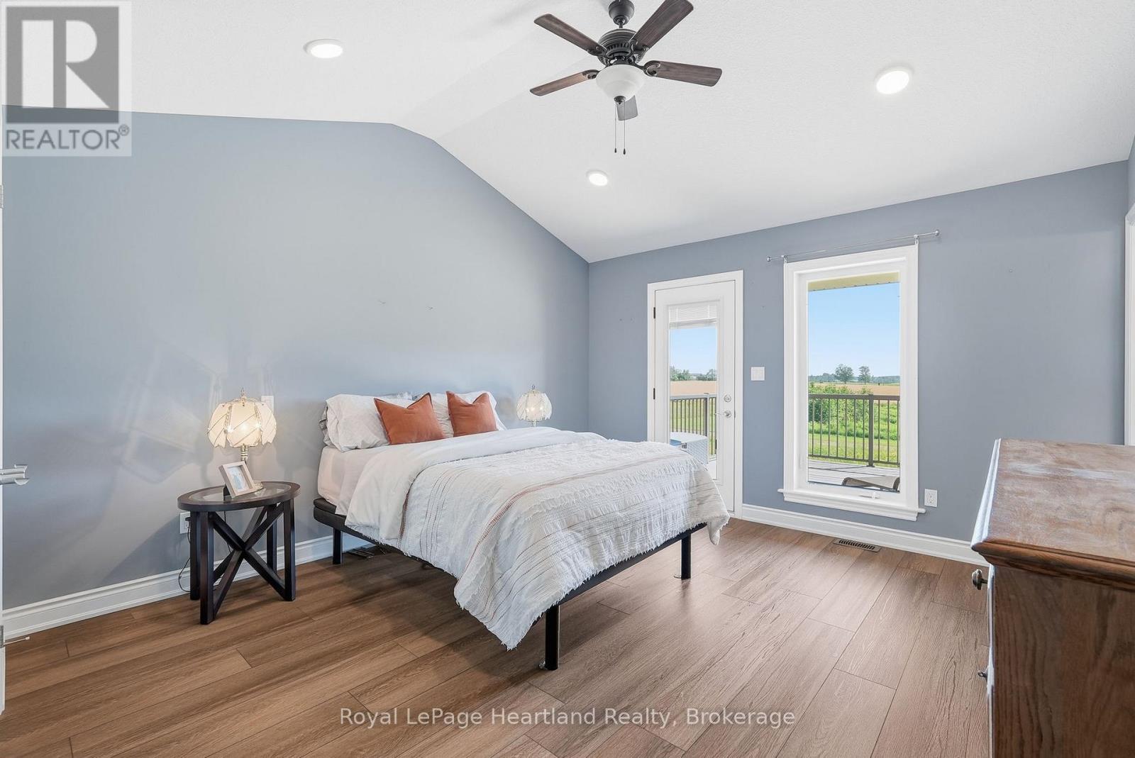 10 MINTO STREET S - 16