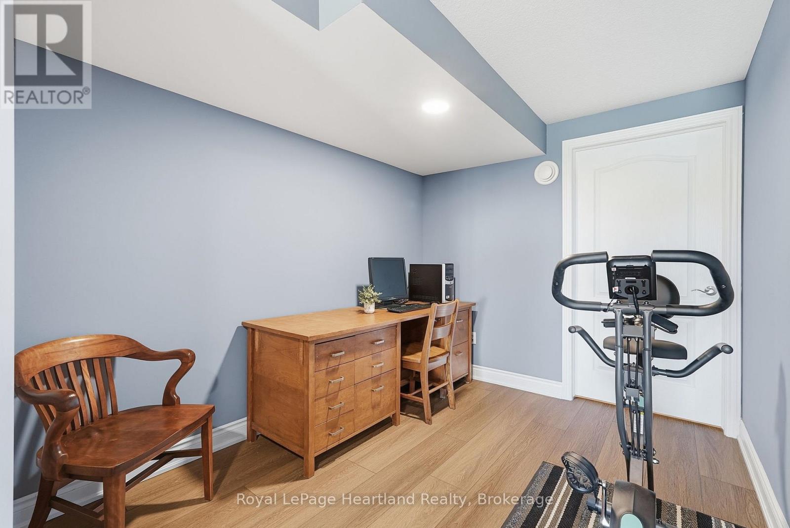 10 MINTO STREET S - 24