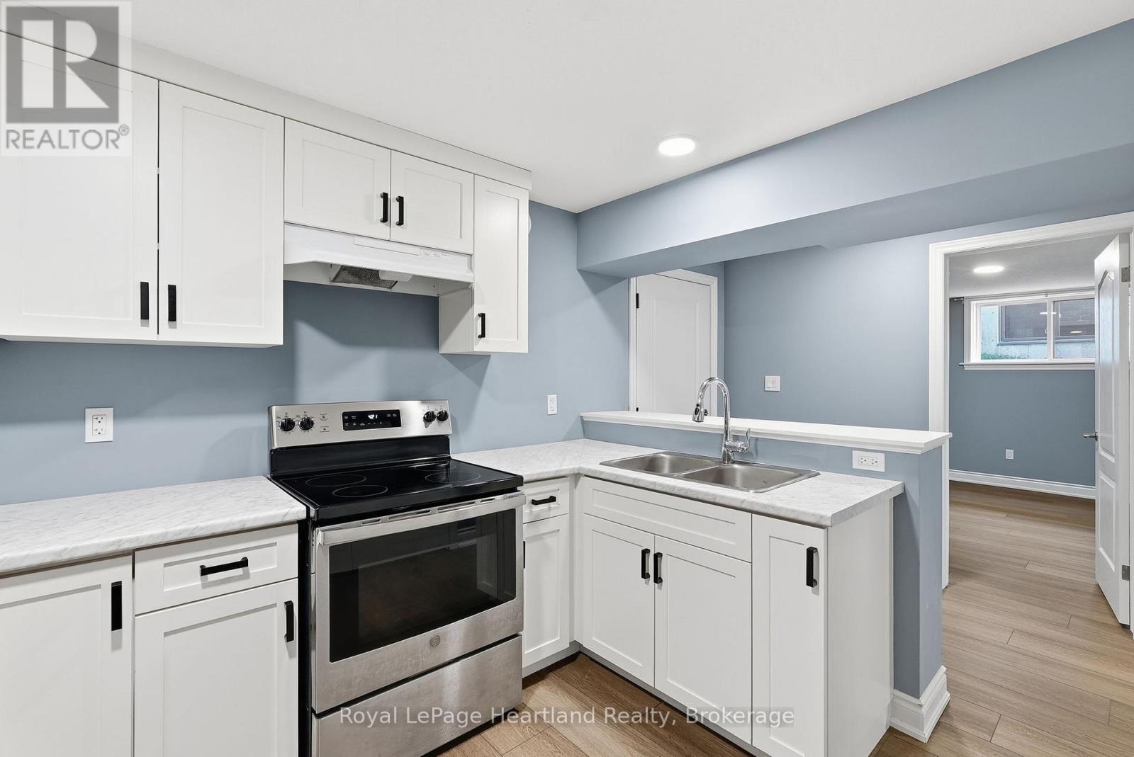 10 MINTO STREET S - 27