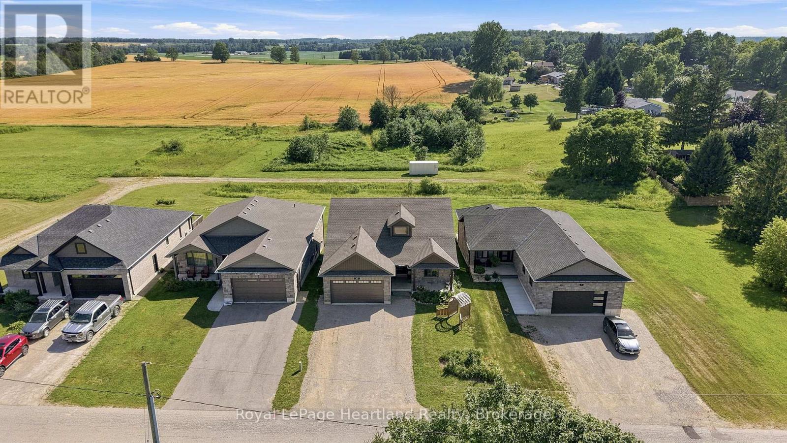10 MINTO STREET S - 45