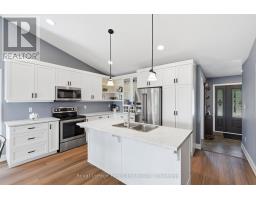 Family room - 10 Minto Street S, Minto, ON N0G1M0 Photo 8