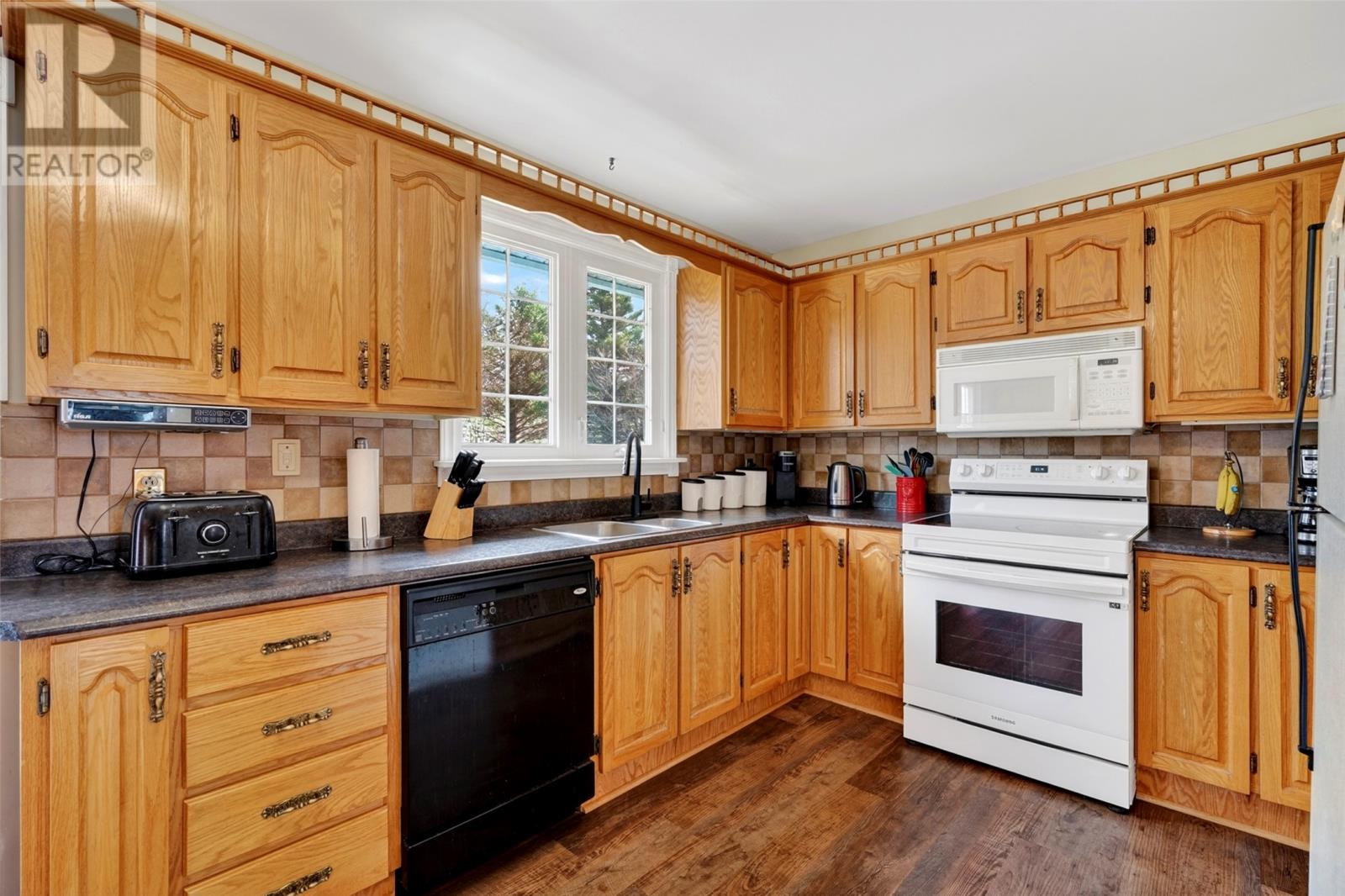 2-4 Meadow Avenue - 22
