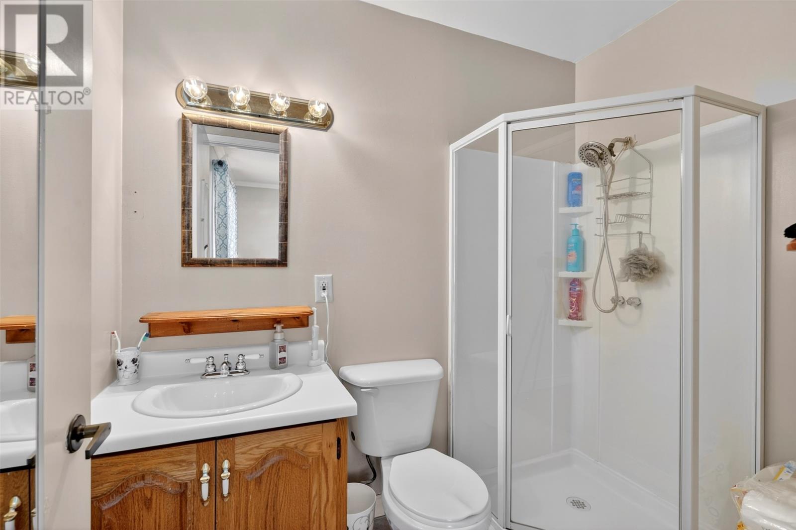 2-4 Meadow Avenue - 31