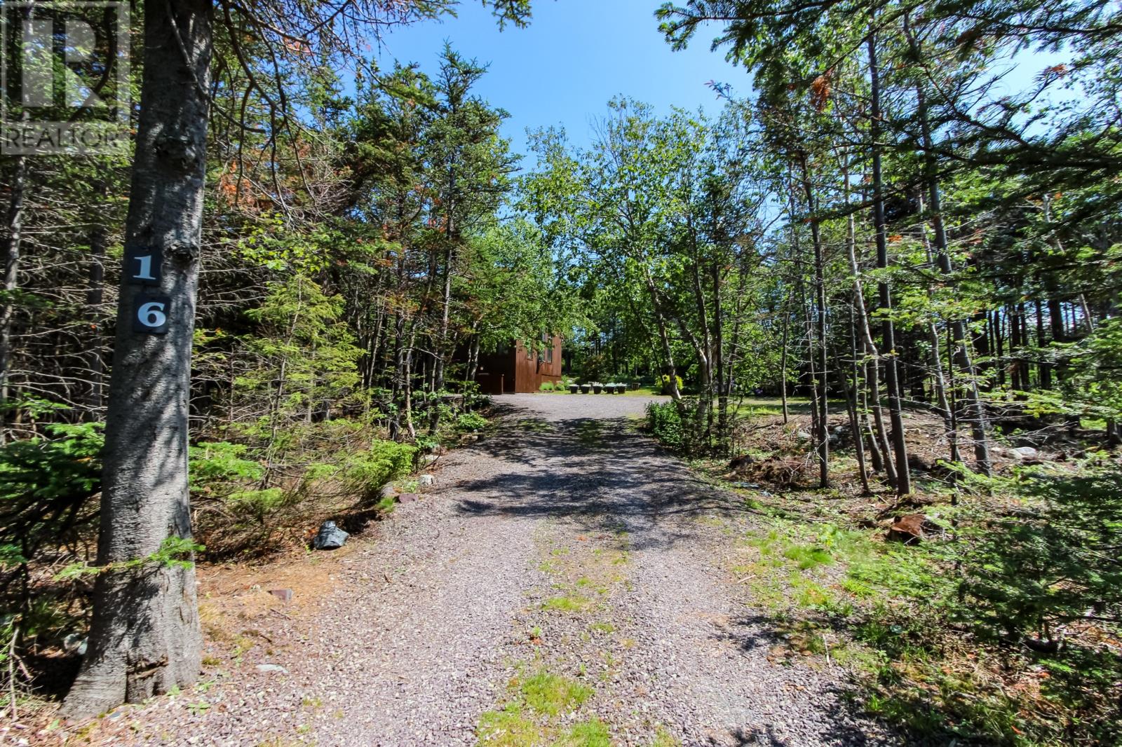16 Cox Marsh Road - Image 2