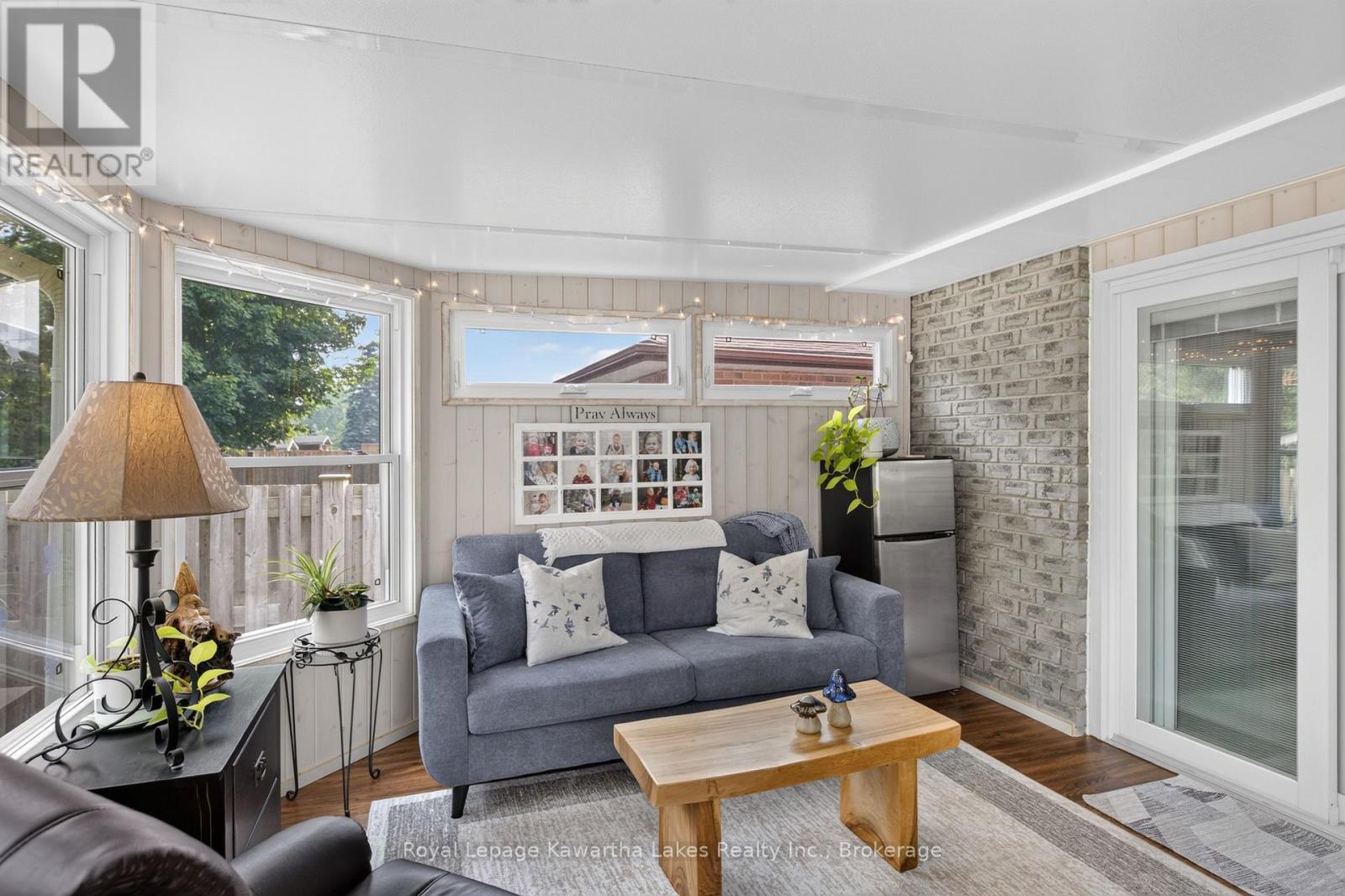 18 MADILL CRESCENT - 12