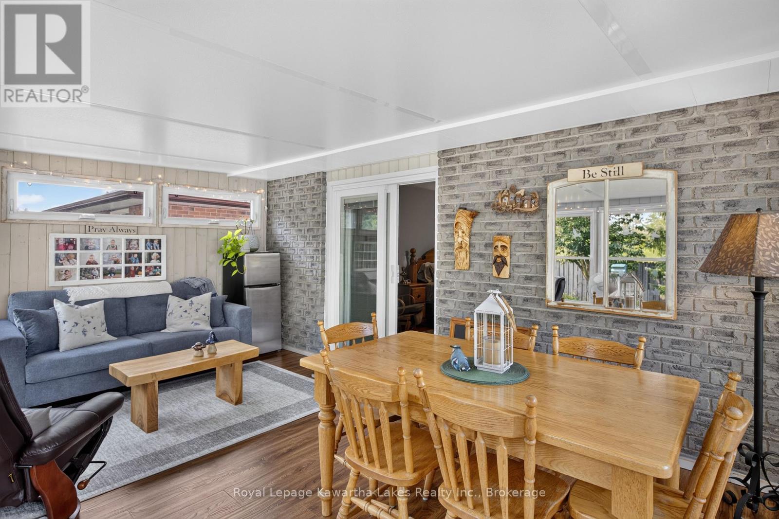 18 MADILL CRESCENT - 14