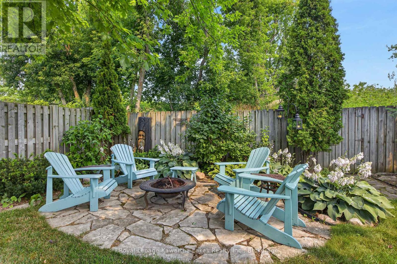 18 MADILL CRESCENT - 40