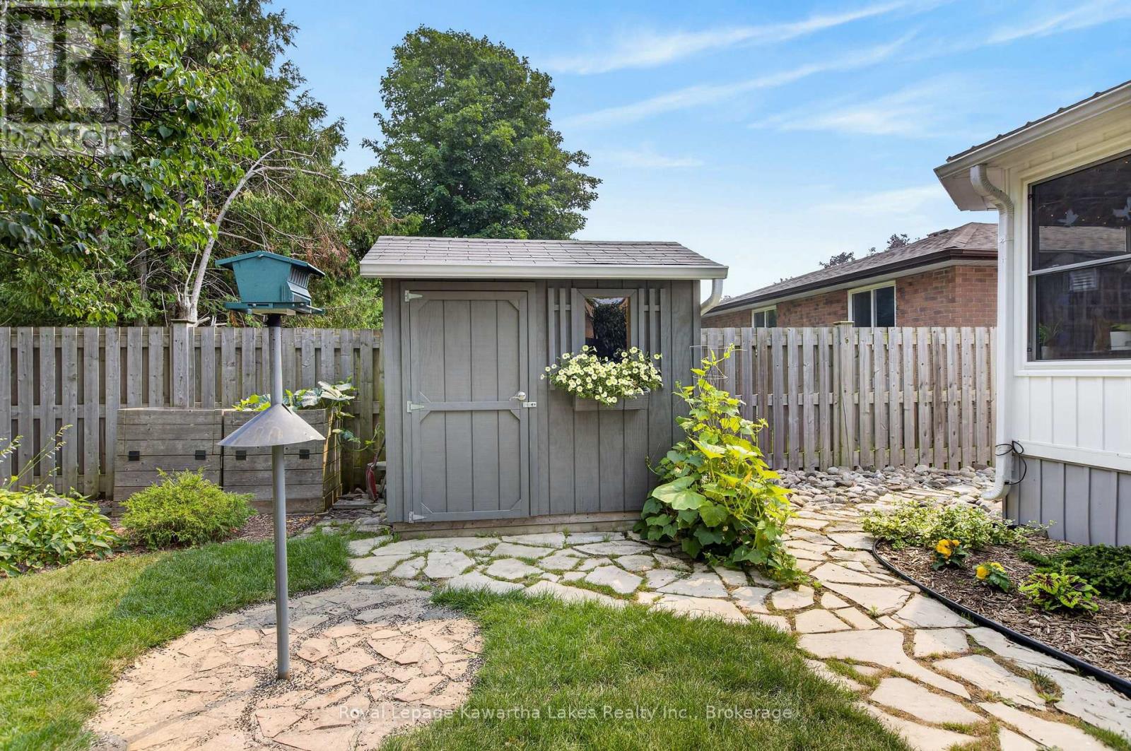 18 MADILL CRESCENT - 42