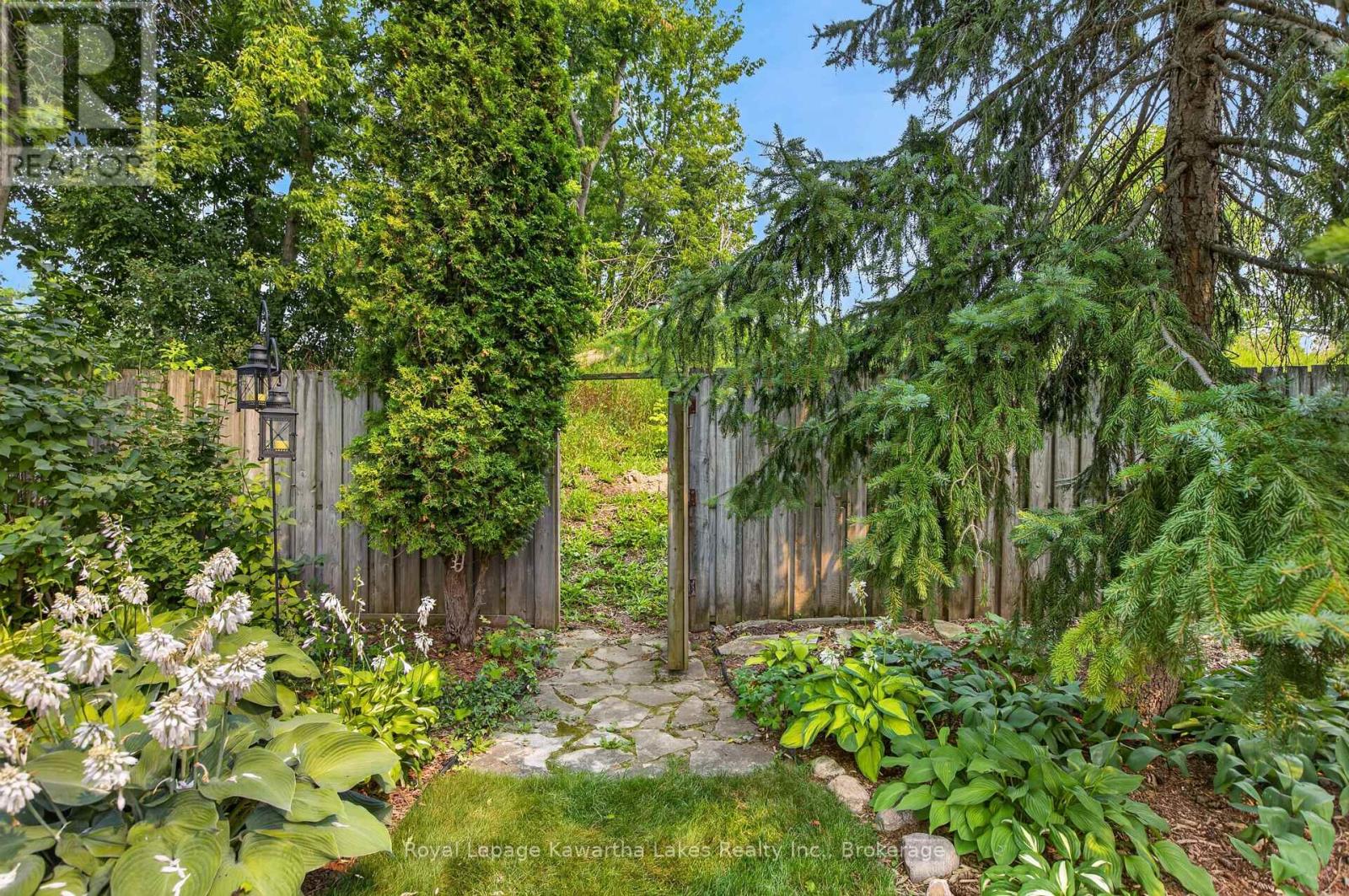 18 MADILL CRESCENT - 46