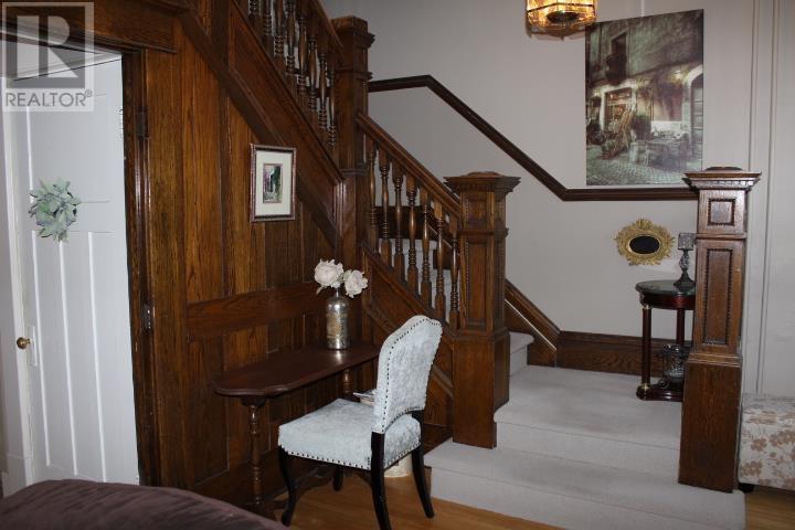 310 Algoma ST N - 11