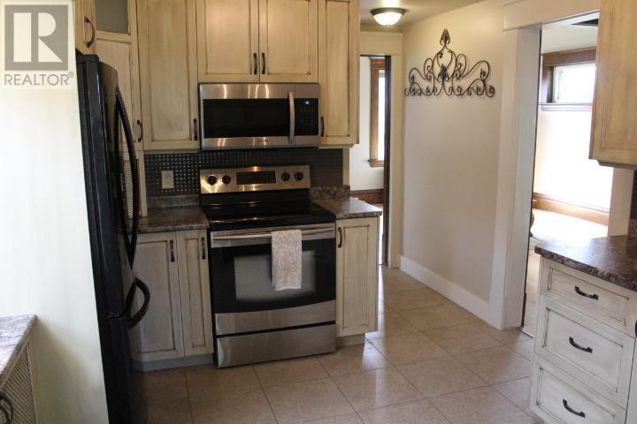 310 Algoma ST N - 19