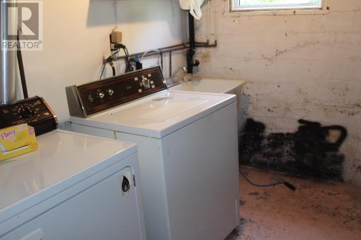 310 Algoma ST N - 34