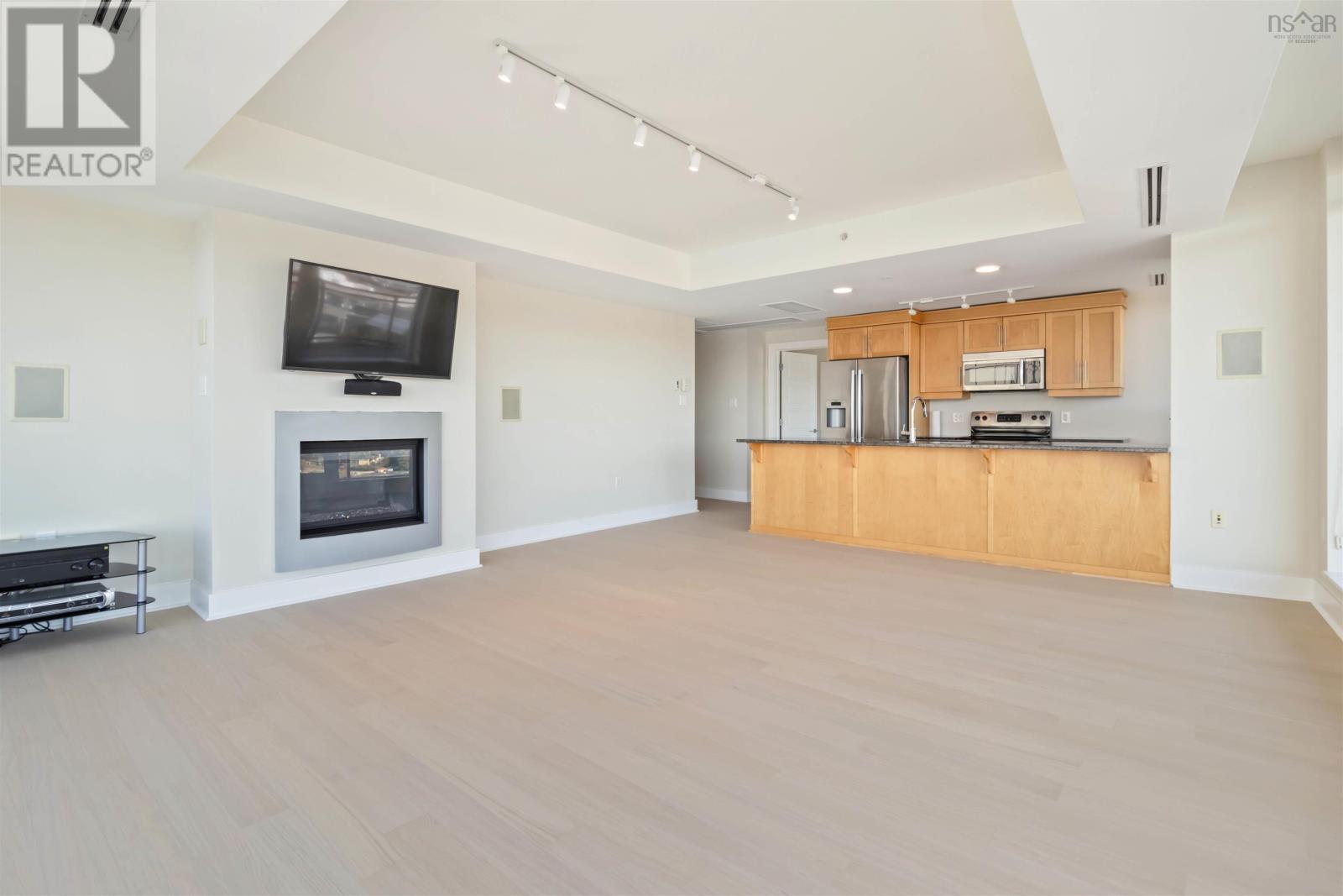 #902 31 Kings Wharf Place, The Keelson at Kings Wharf - 12