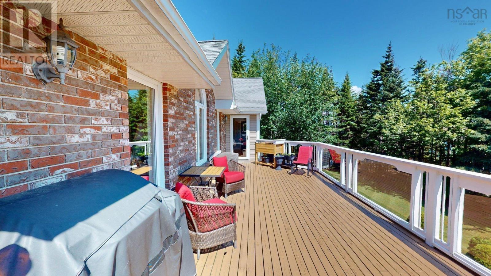152 Capri Drive - 12