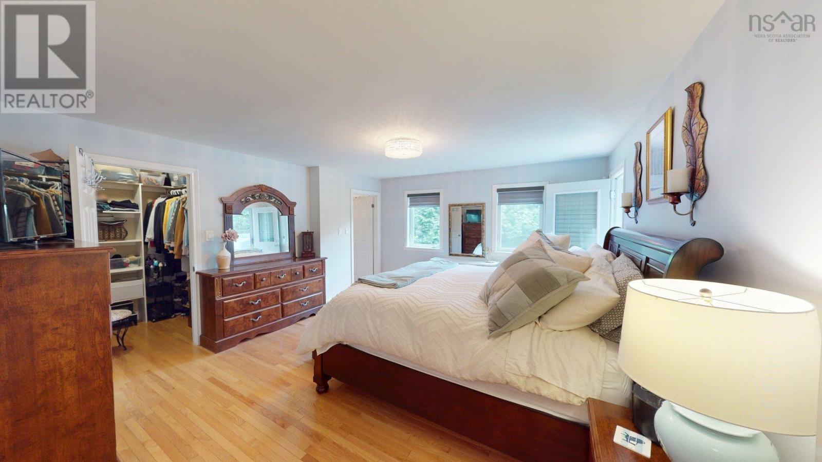 152 Capri Drive - 19