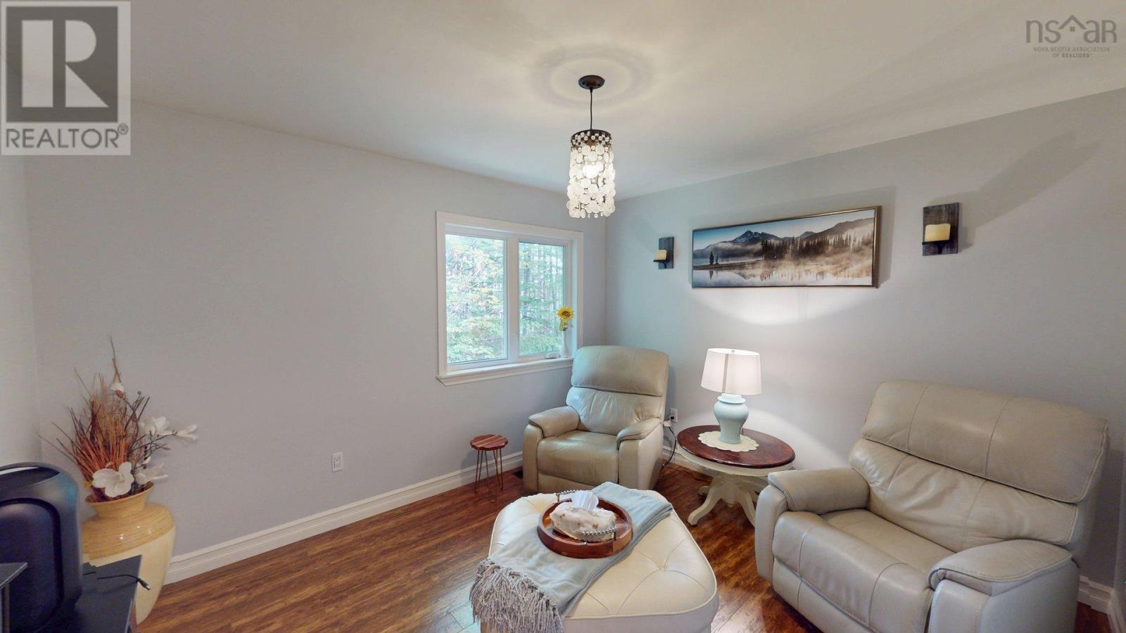 152 Capri Drive - 24