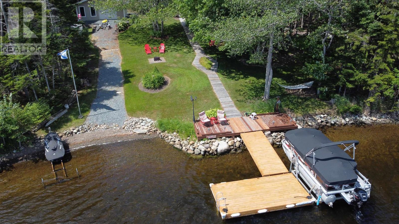 152 Capri Drive - 48