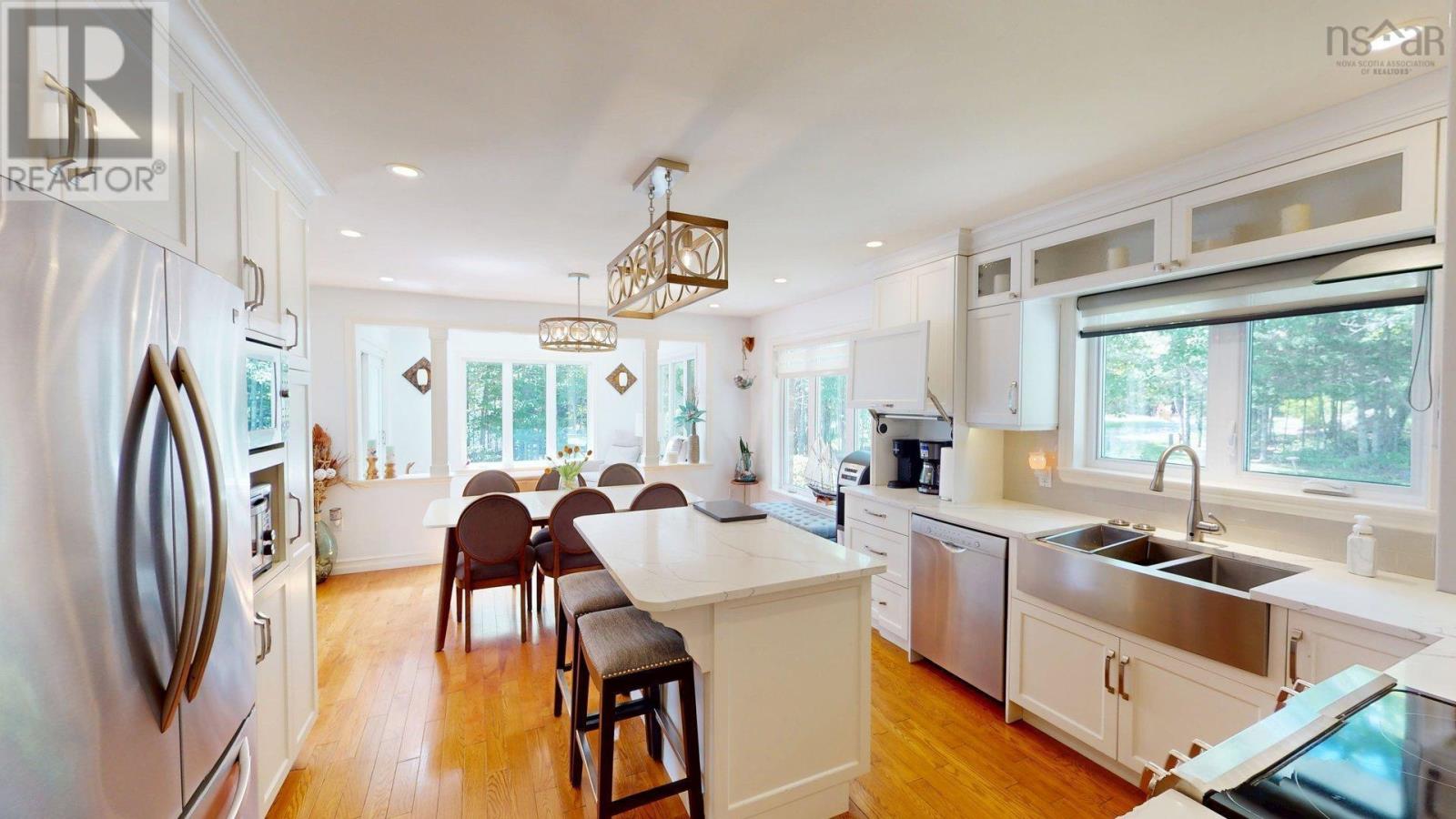 152 Capri Drive - 5