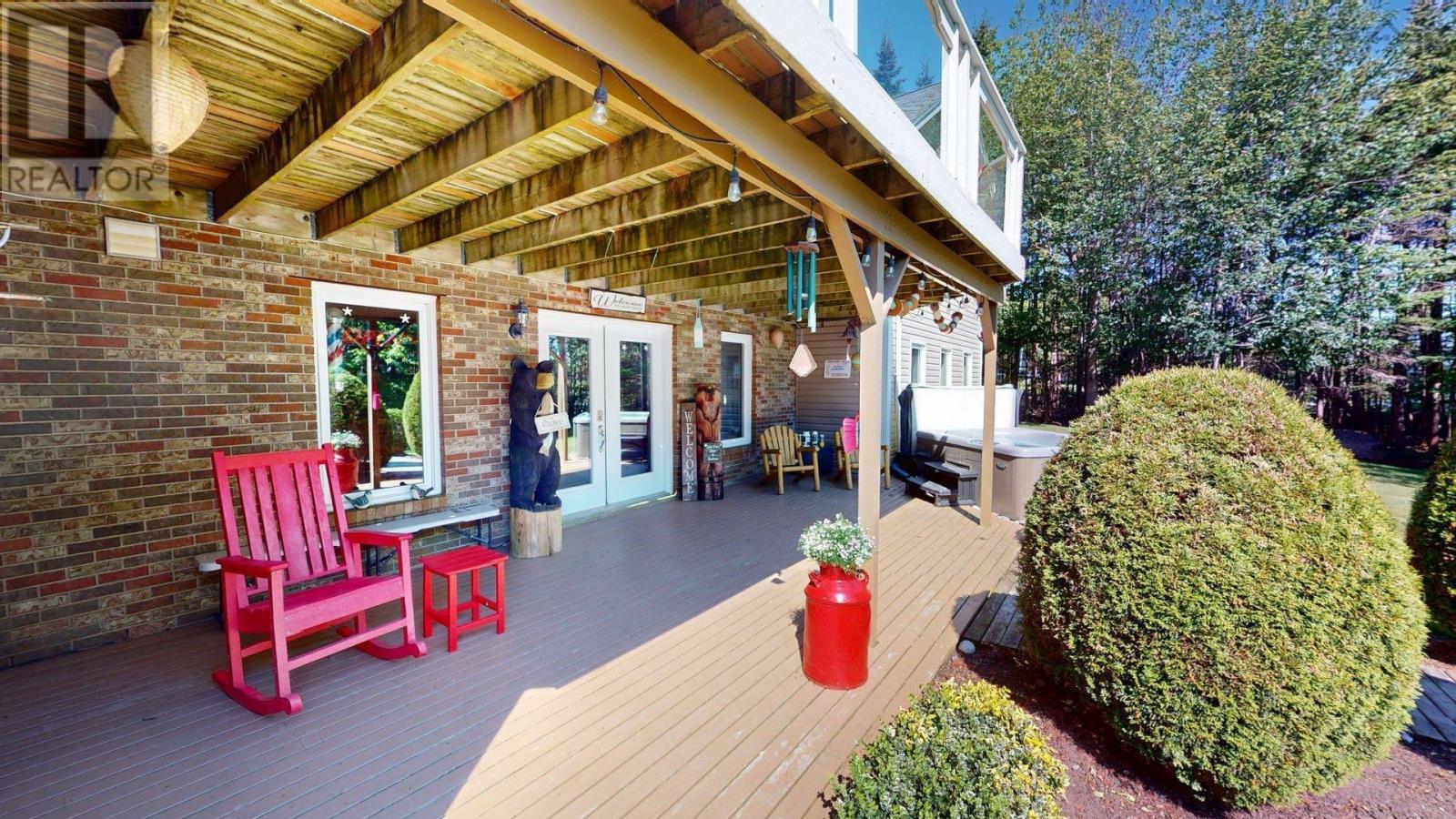 152 Capri Drive - 38