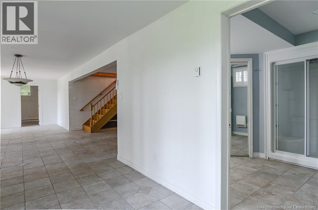 531 Back Road - Image 35