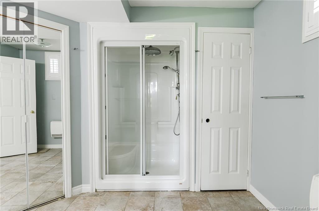 531 Back Road - Image 36