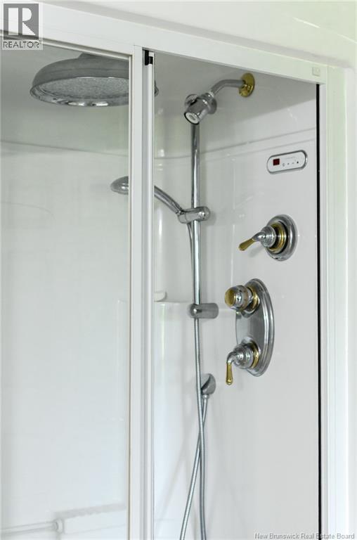 531 Back Road - Image 37