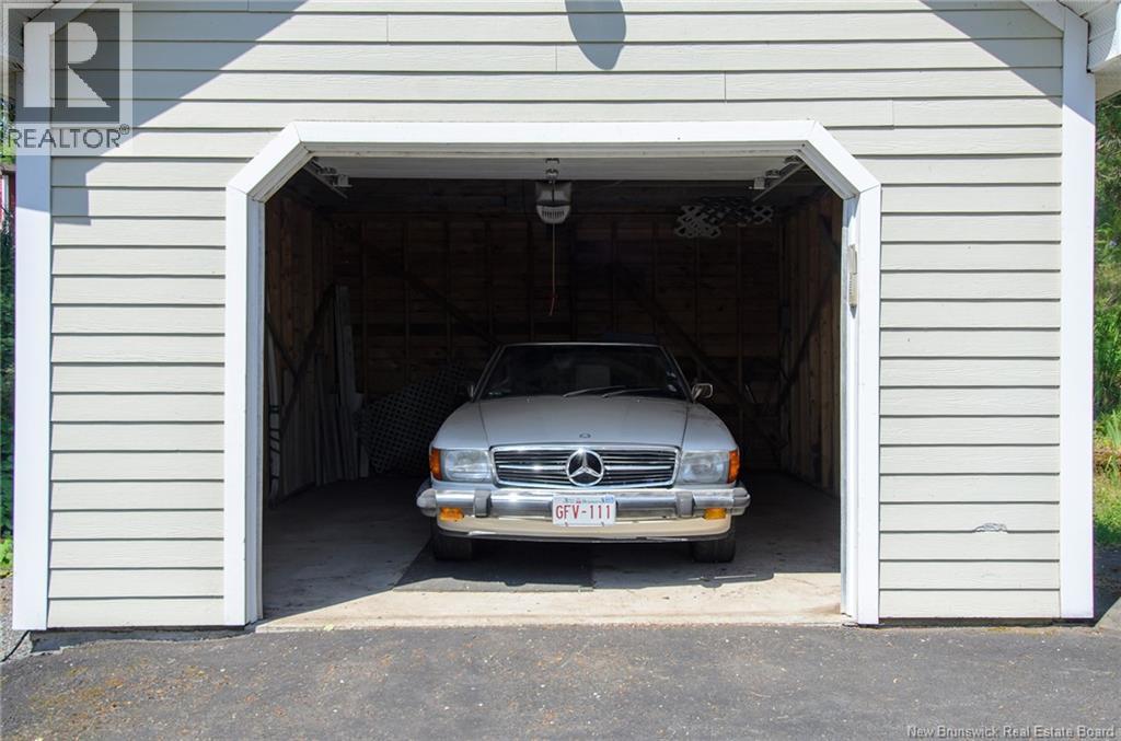 531 Back Road - Image 45