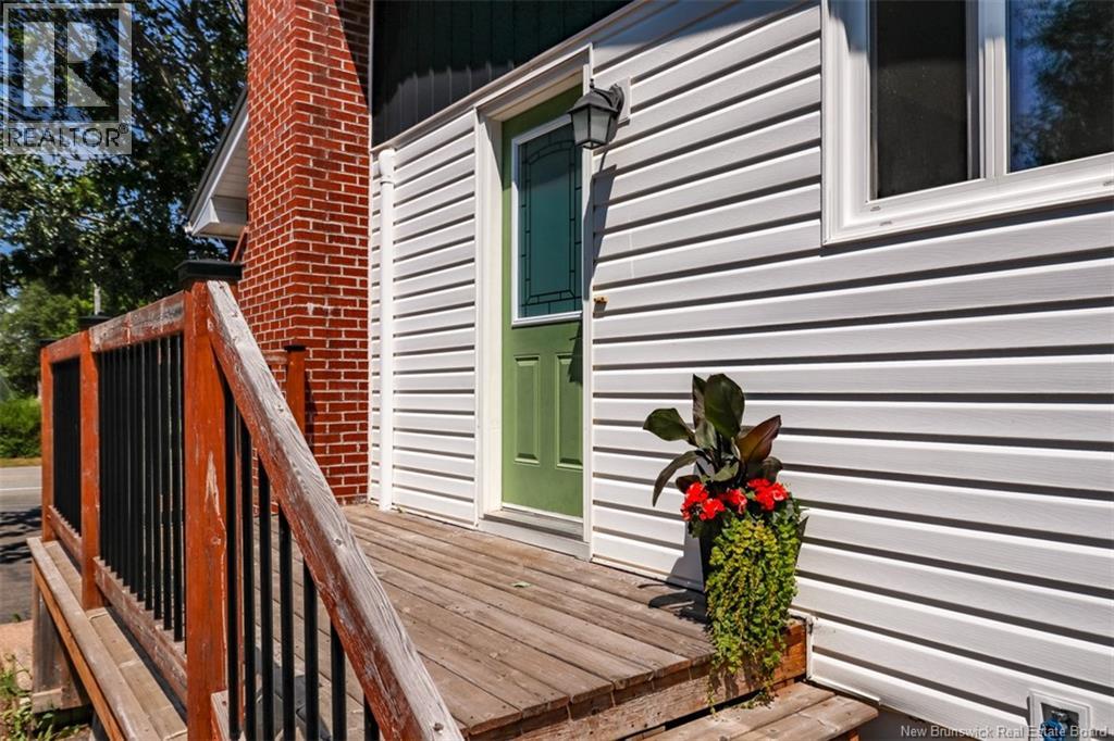 84 VILLA Drive - Image 3