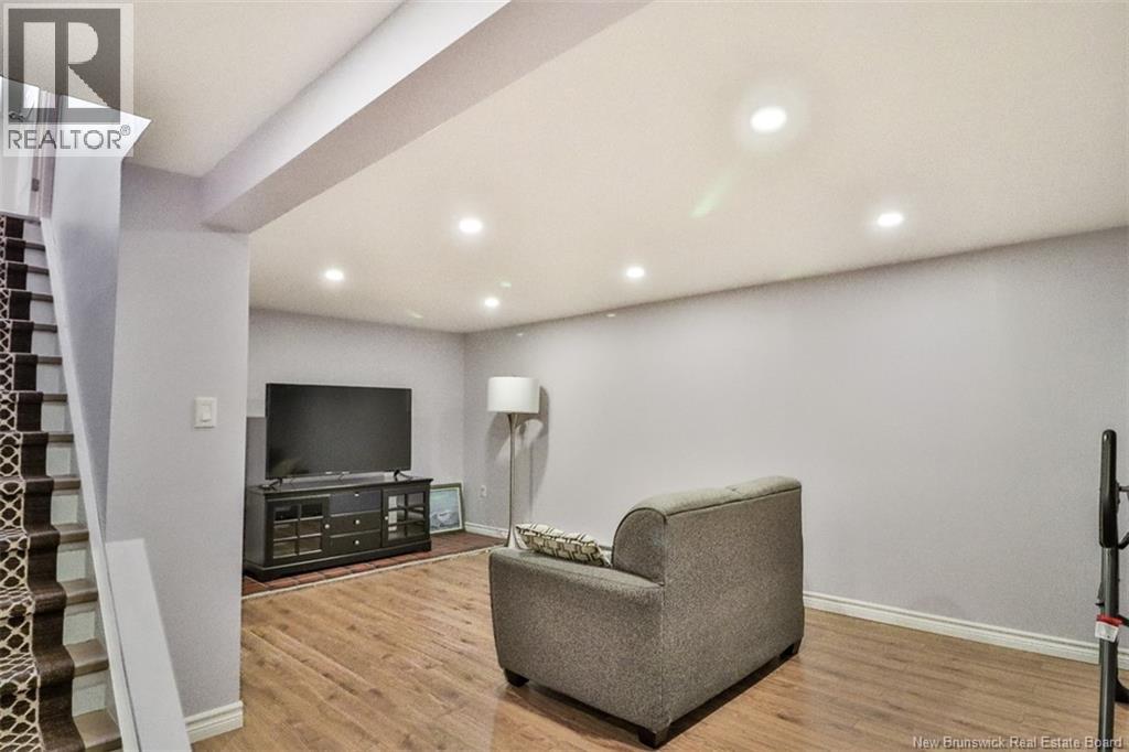 84 VILLA Drive - Image 22