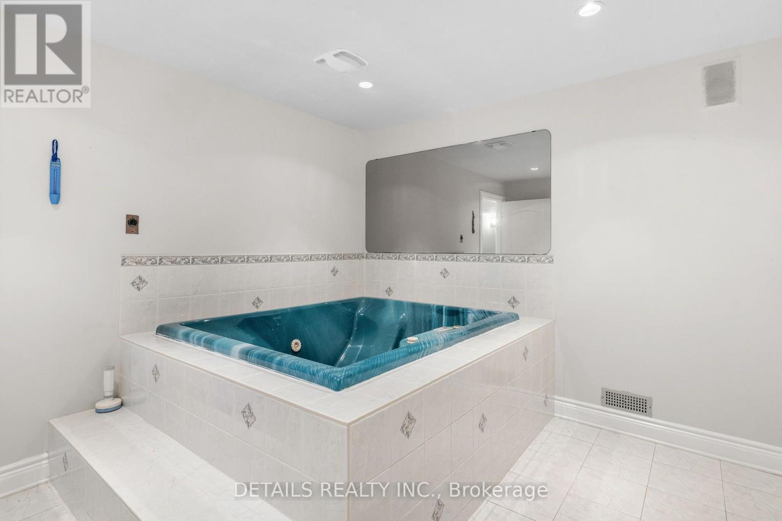 5 Bed, 5 Bath House for Sale in Ottawa – 6408 FOURTH LINE ROAD, Ottawa – MLS# X13582388 - Image 40