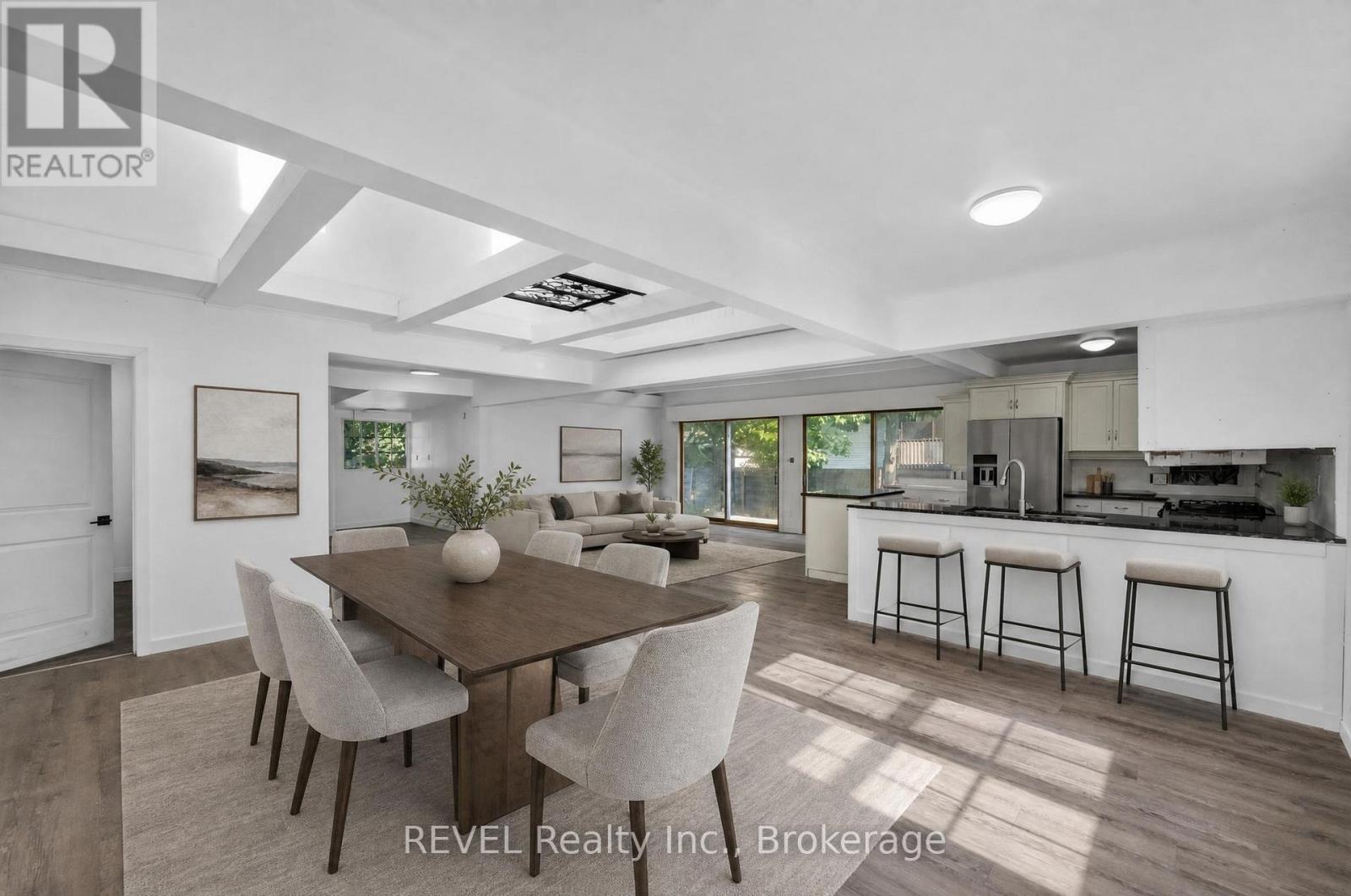 342 HELEN STREET - 12