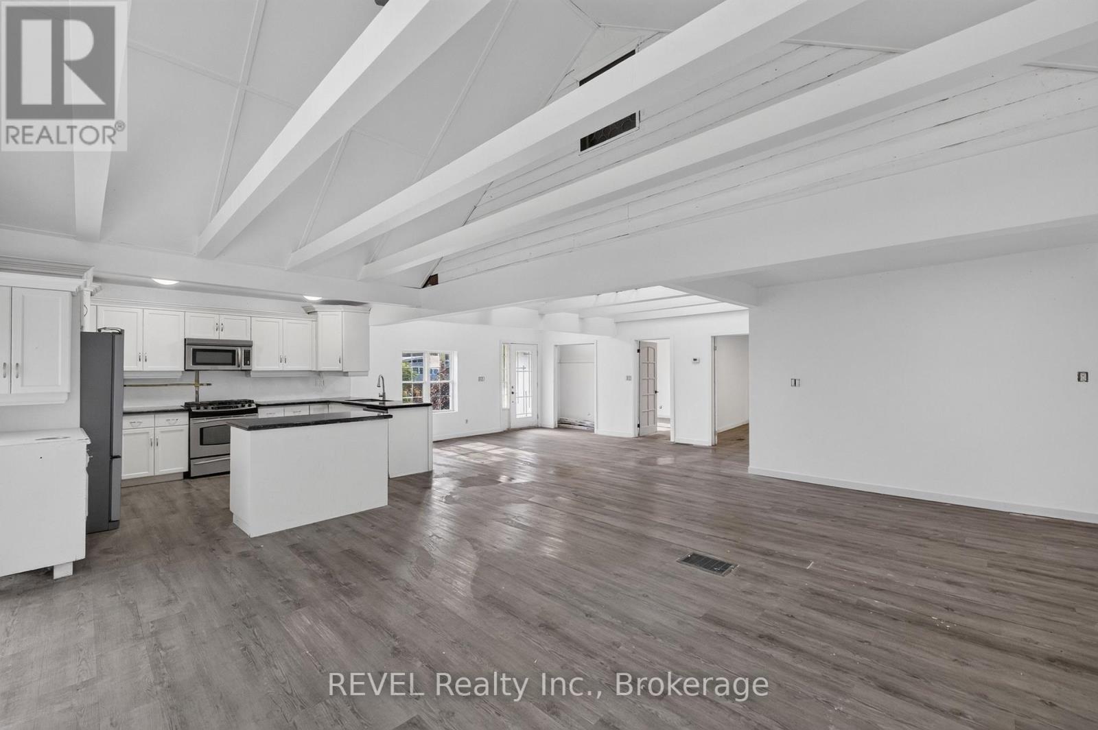 342 HELEN STREET - 18