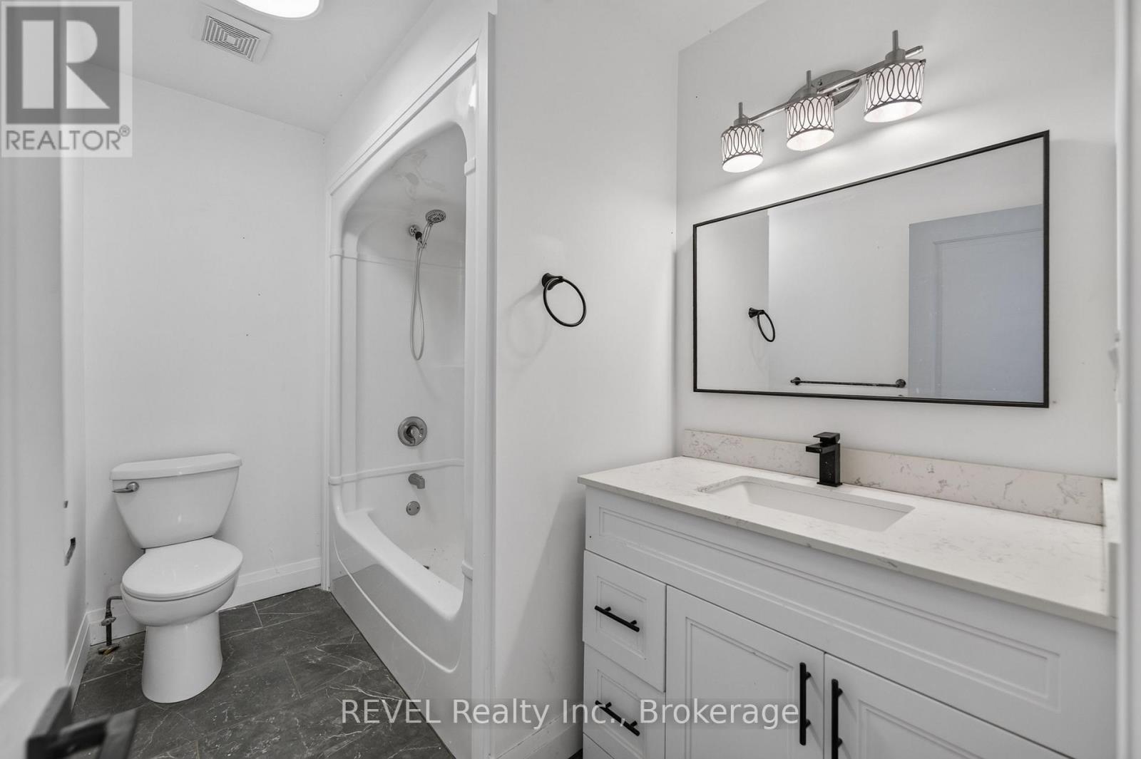 342 HELEN STREET - 28