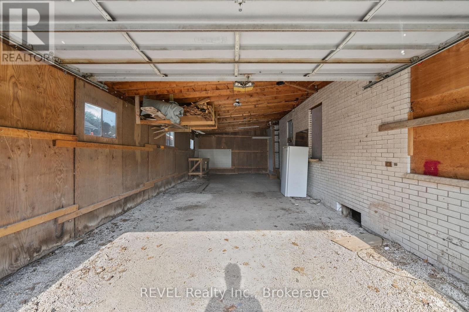 342 HELEN STREET - 33