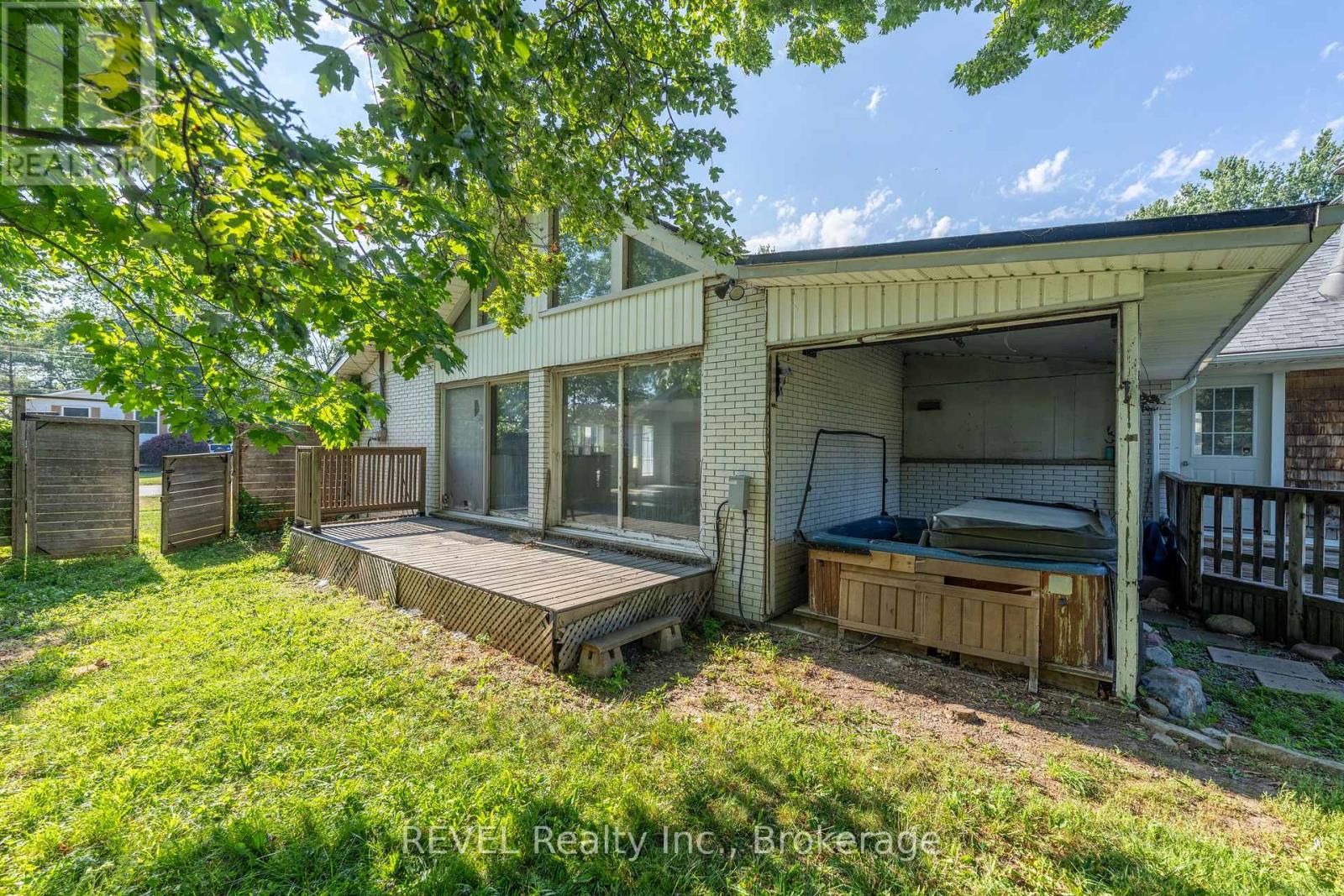 342 HELEN STREET - 36