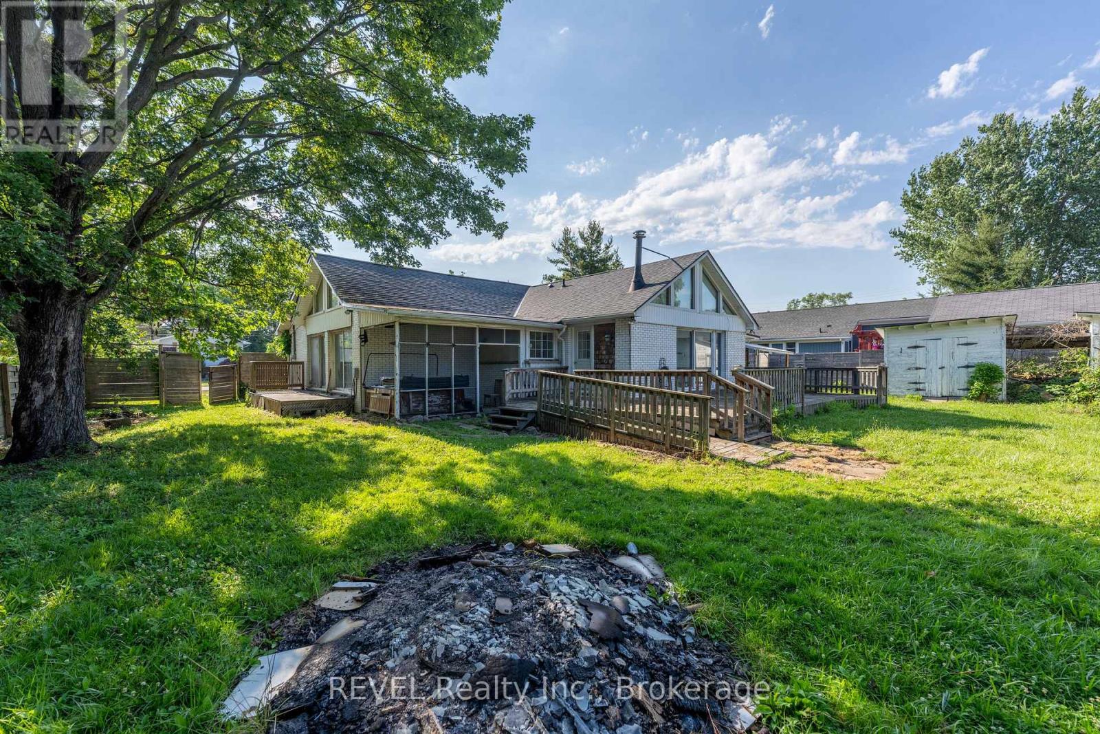 342 HELEN STREET - 39