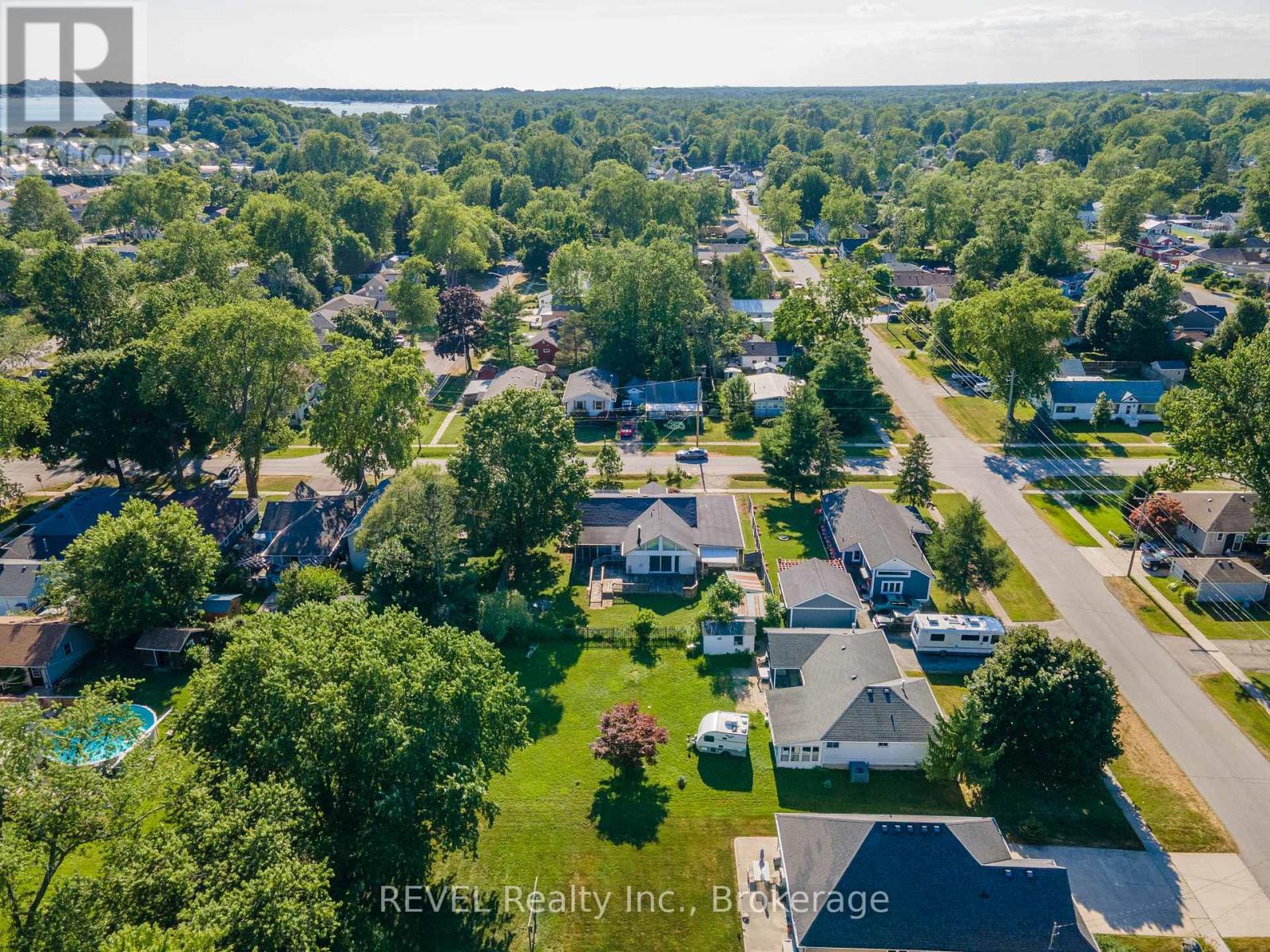 342 HELEN STREET - 4