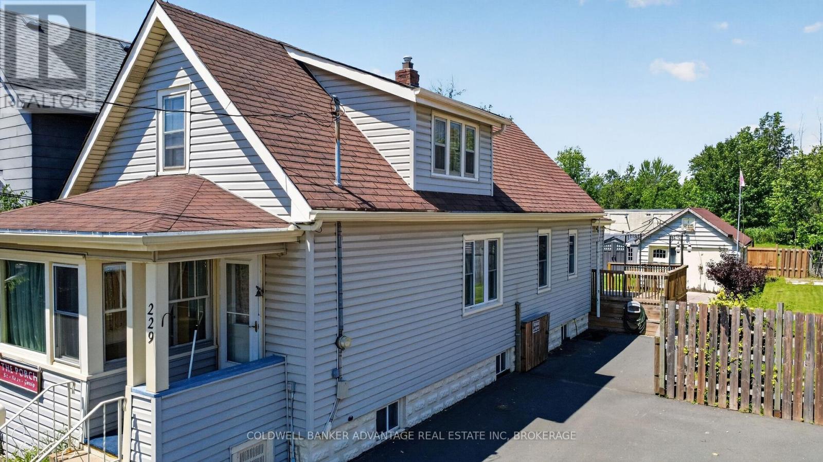 229 BROADWAY AVENUE - 1