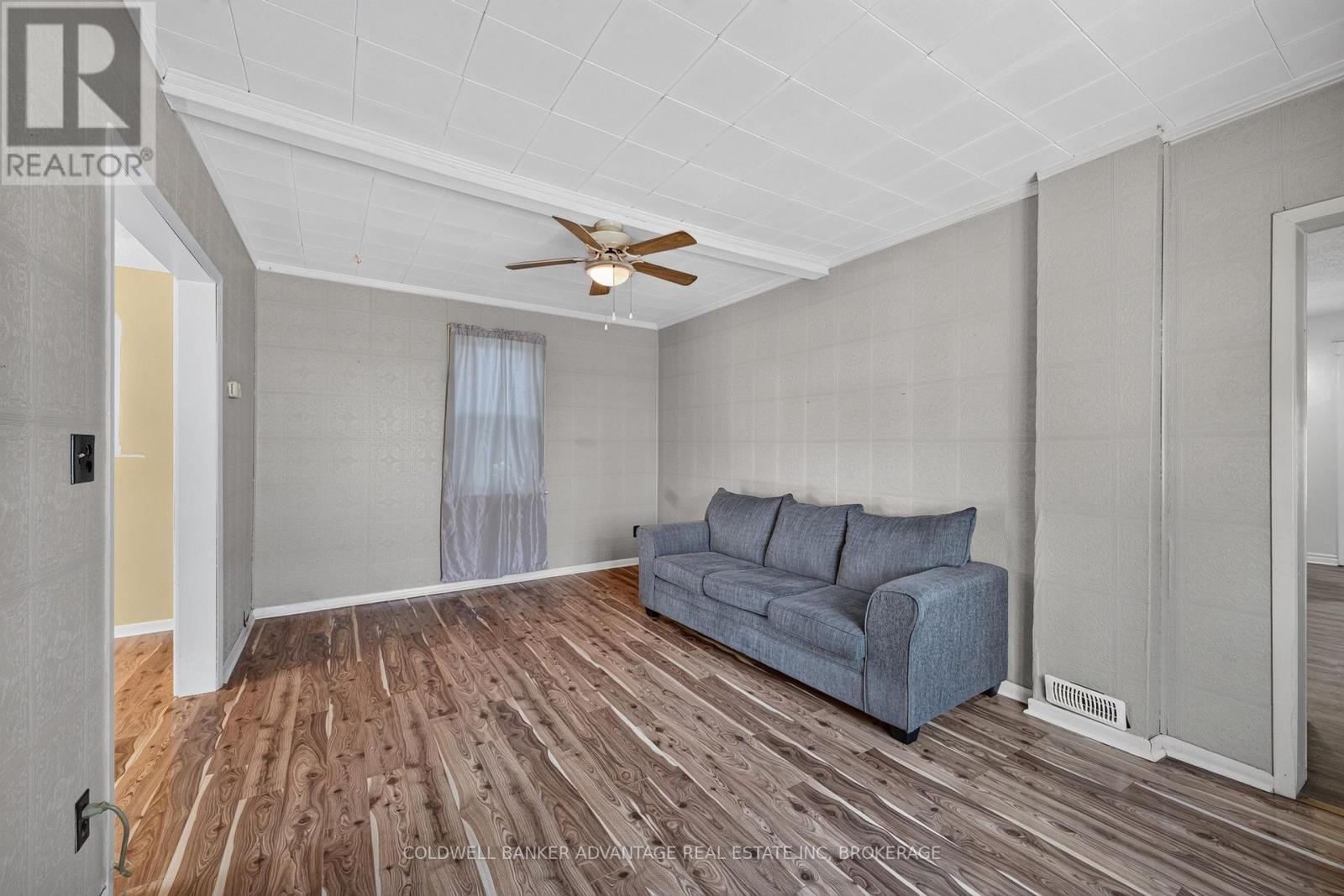 229 BROADWAY AVENUE - 6