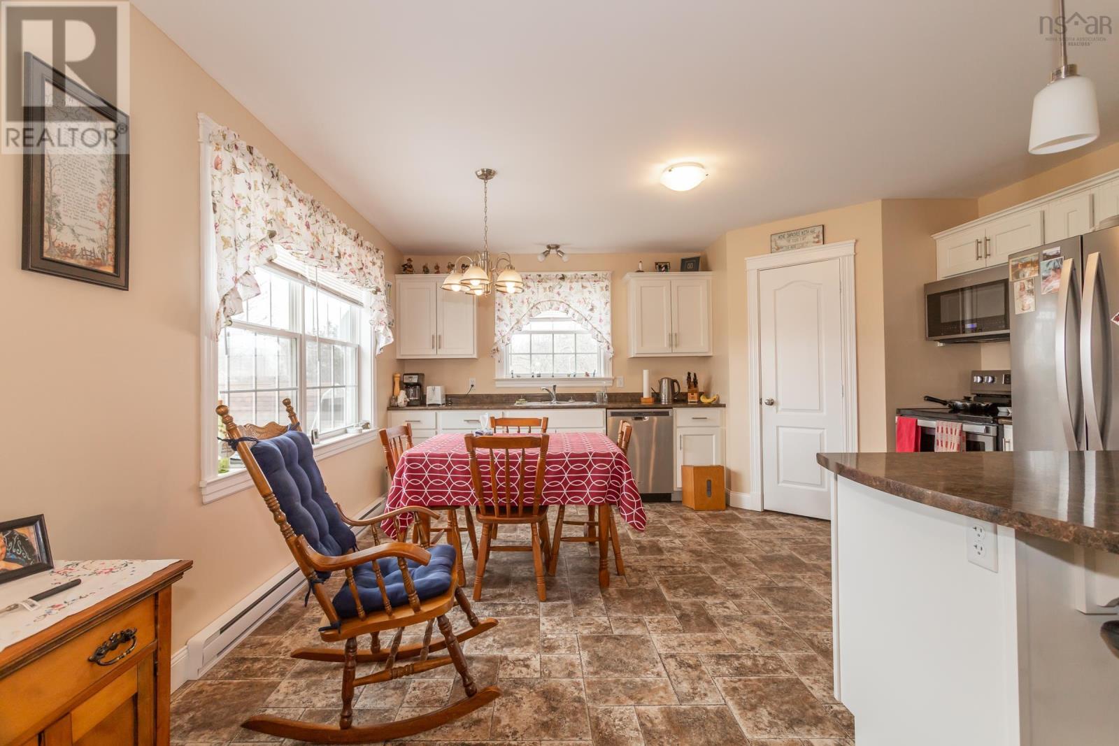 5050 Granville Road - 10