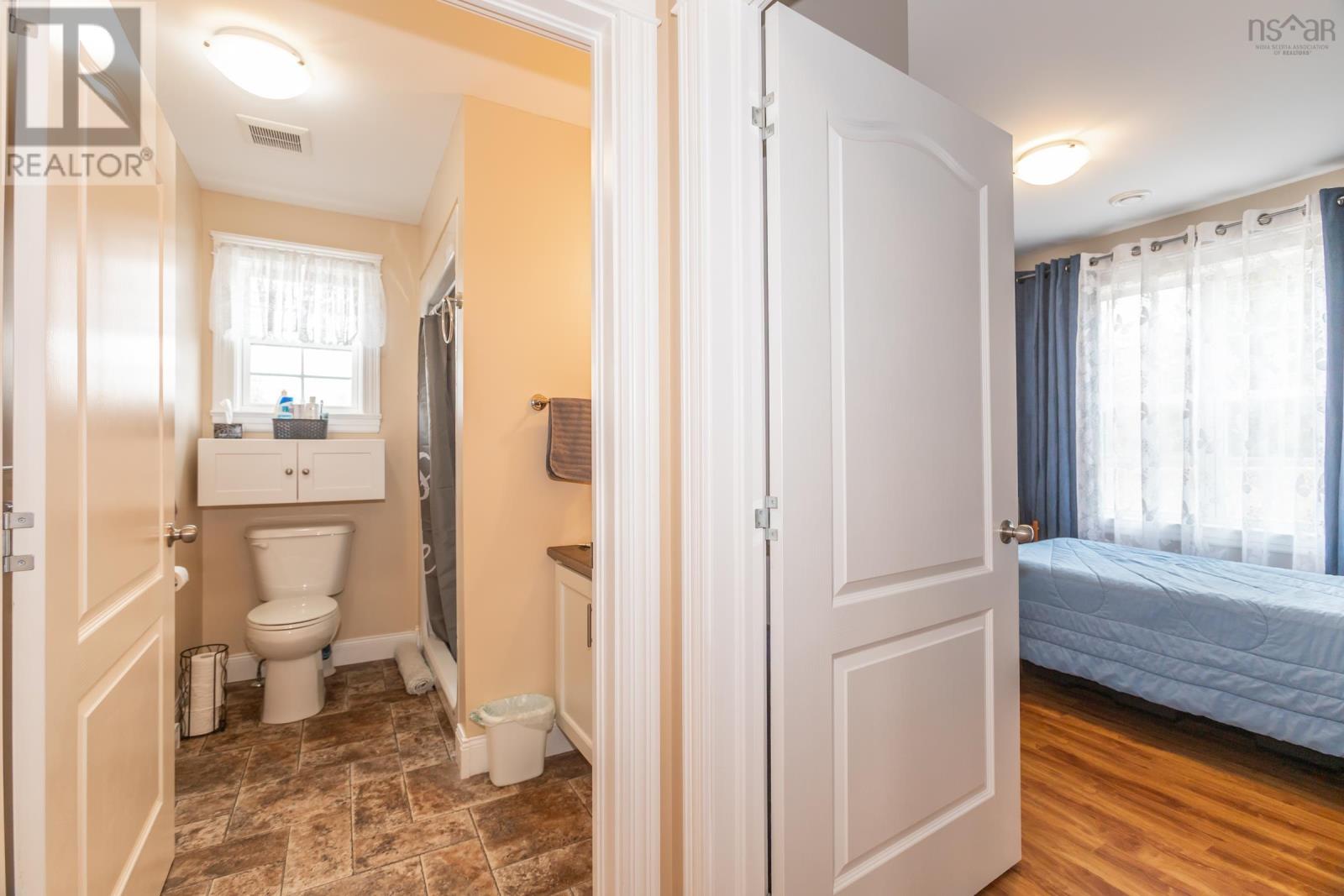 5050 Granville Road - 27