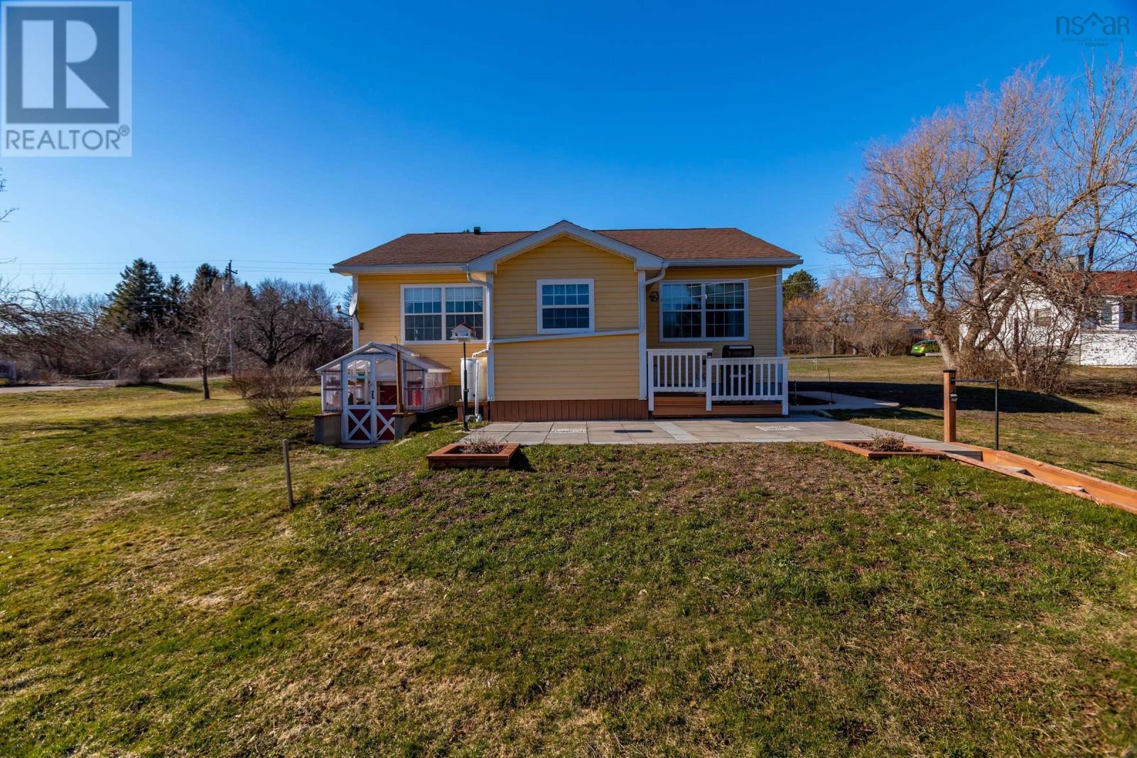 5050 Granville Road - 35