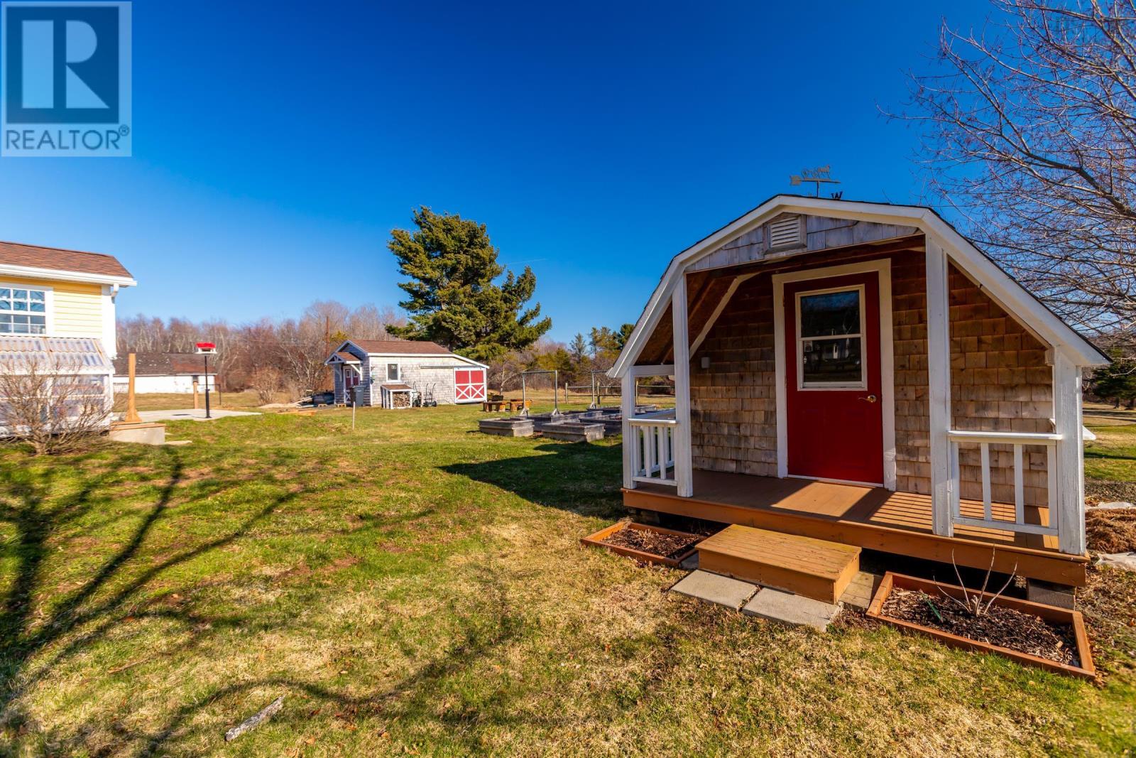 5050 Granville Road - 39