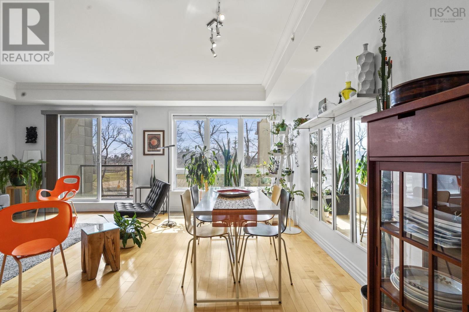 #201 5839 Cunard Street - 21