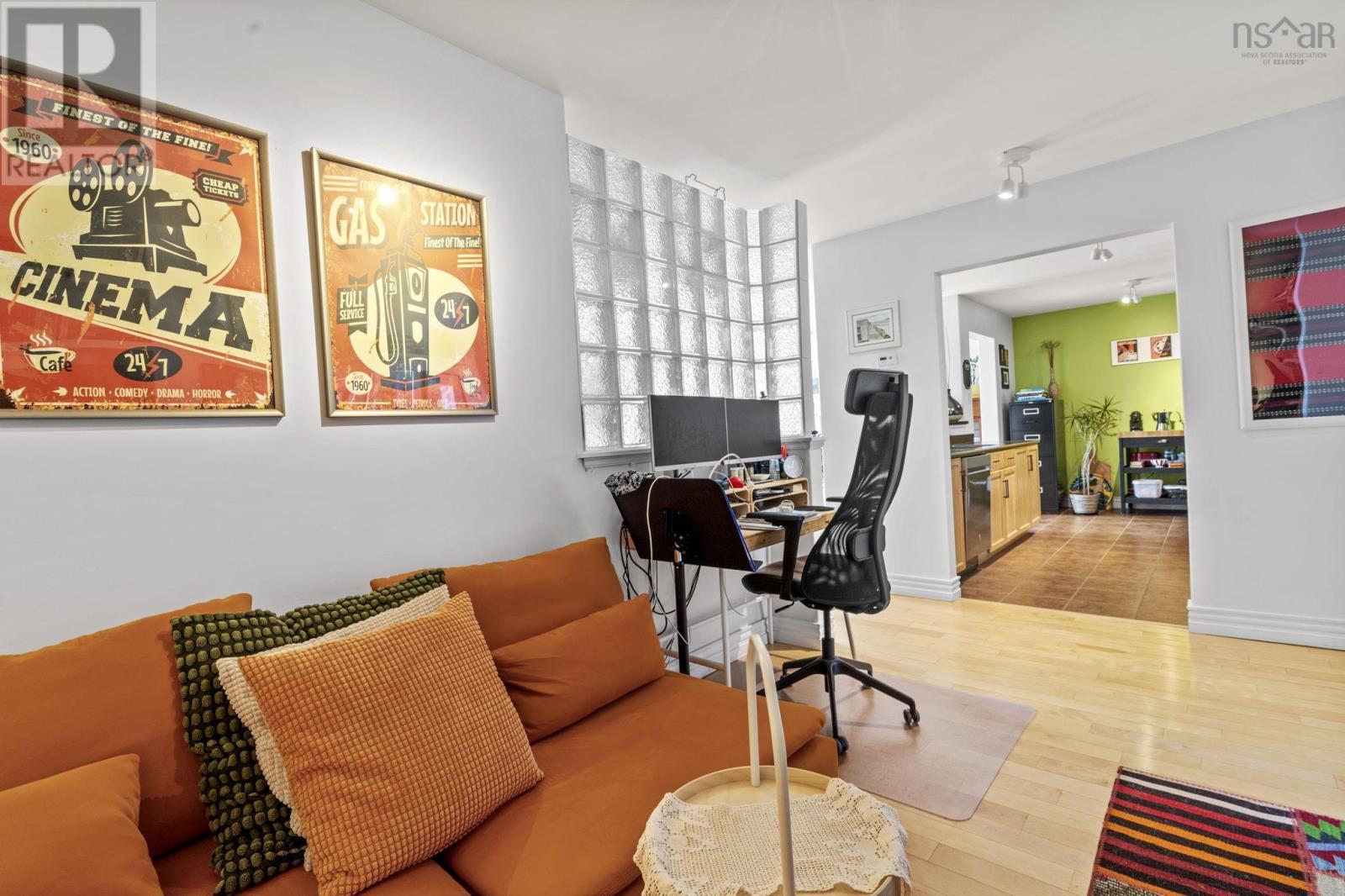 #201 5839 Cunard Street - 24