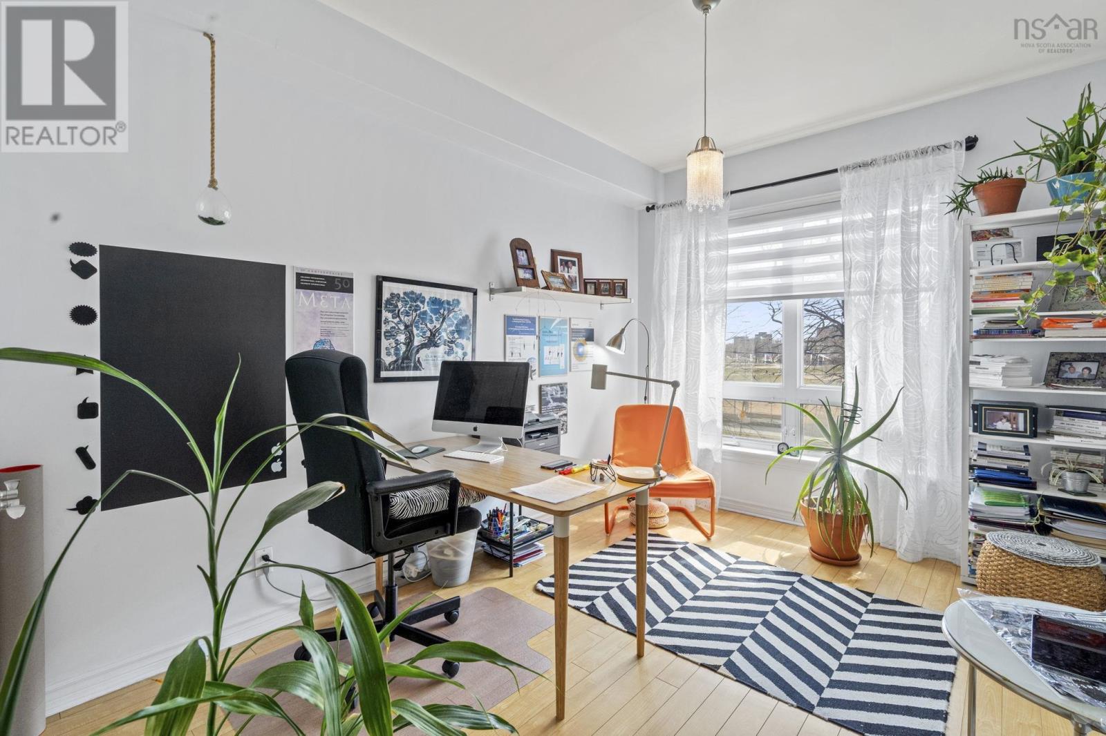#201 5839 Cunard Street - 31