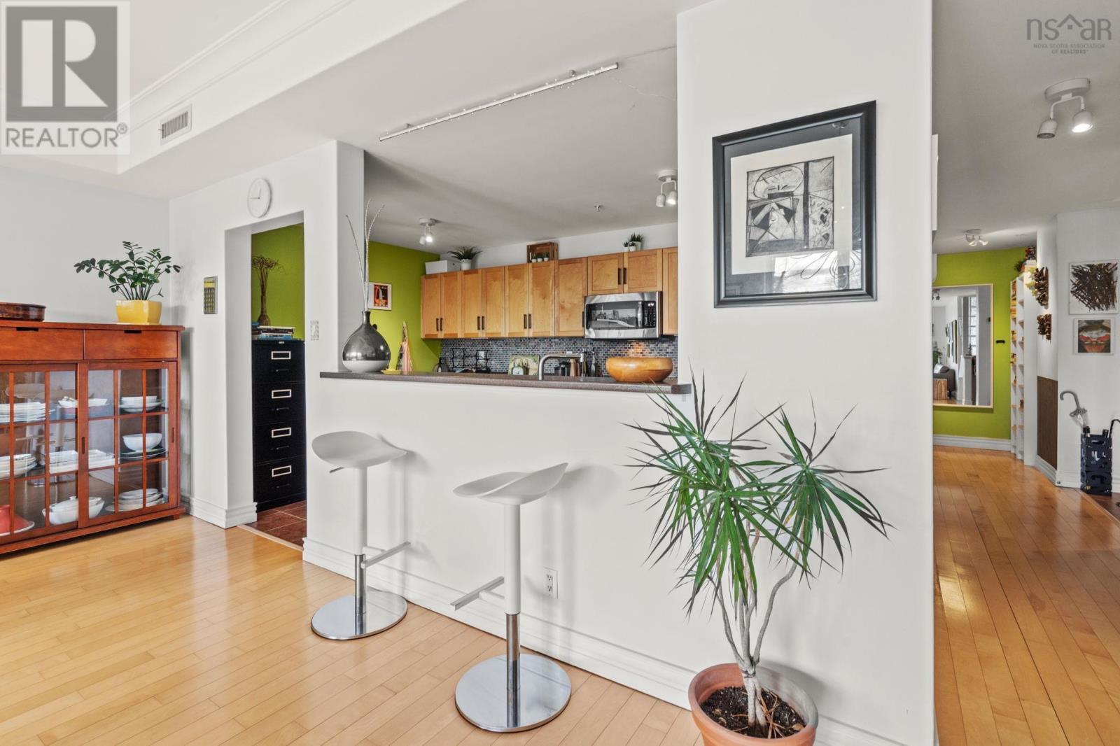 #201 5839 Cunard Street - 13